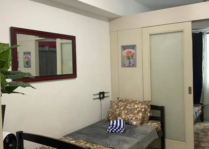 Moa Staycation - By Marites Hotel