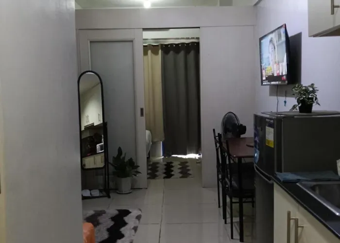 Moa Staycation - By Marites Hotel