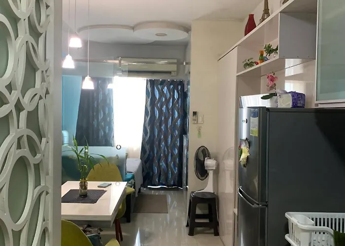 Moa Staycation - By Marites Hotel *